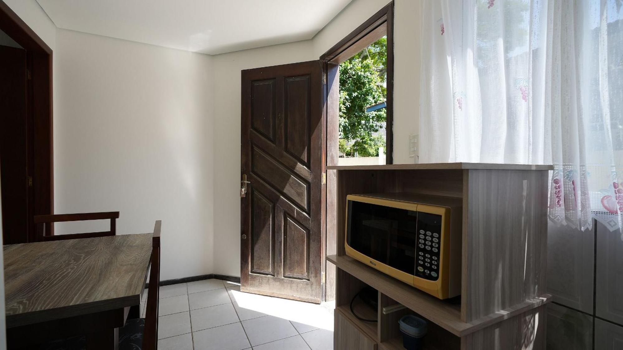 Residencial Adolfo - Mestre Naro بومبينهاس المظهر الخارجي الصورة