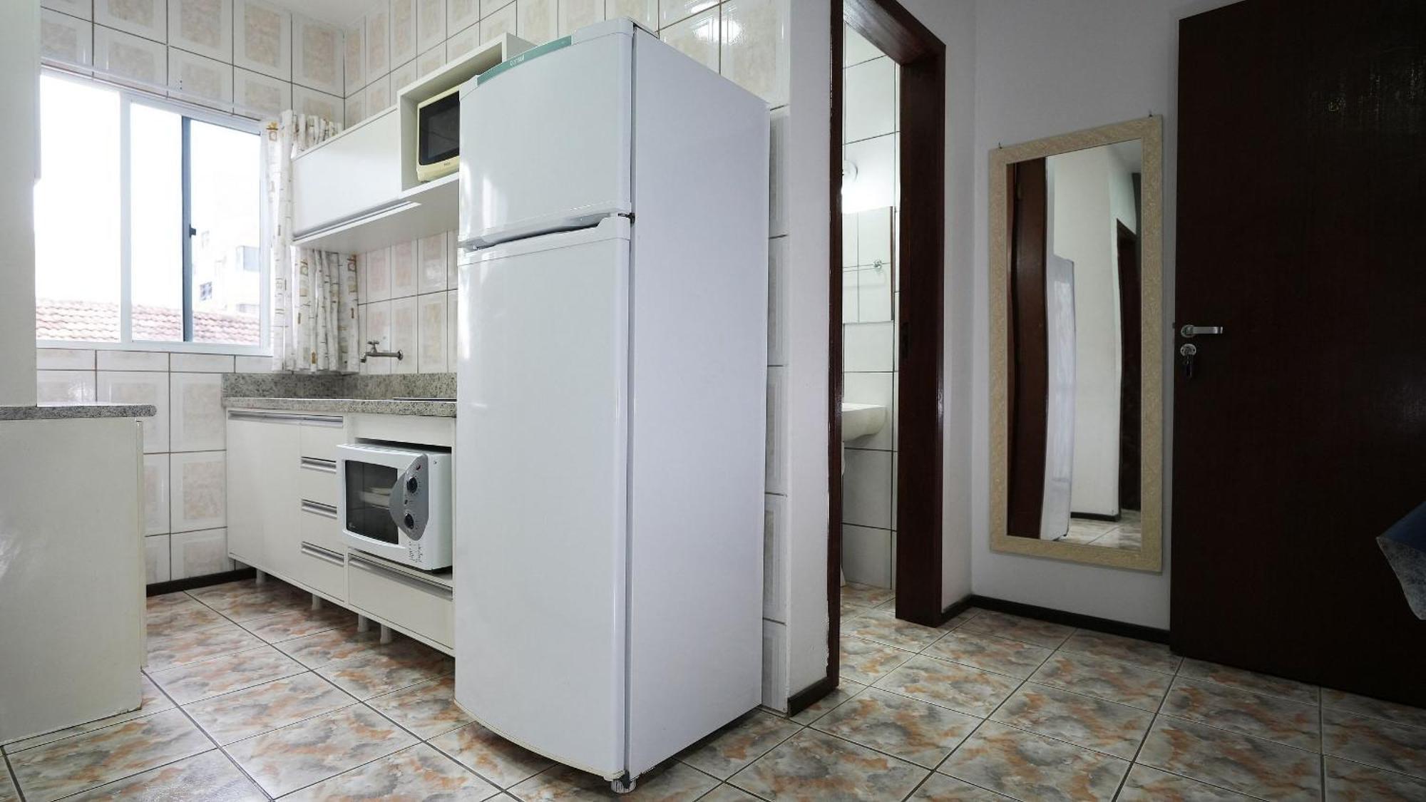 Residencial Adolfo - Mestre Naro بومبينهاس المظهر الخارجي الصورة
