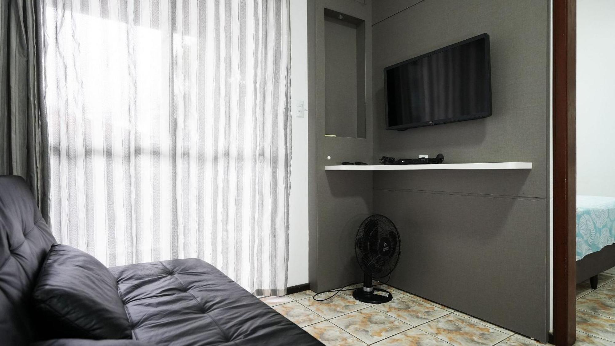 Residencial Adolfo - Mestre Naro بومبينهاس المظهر الخارجي الصورة