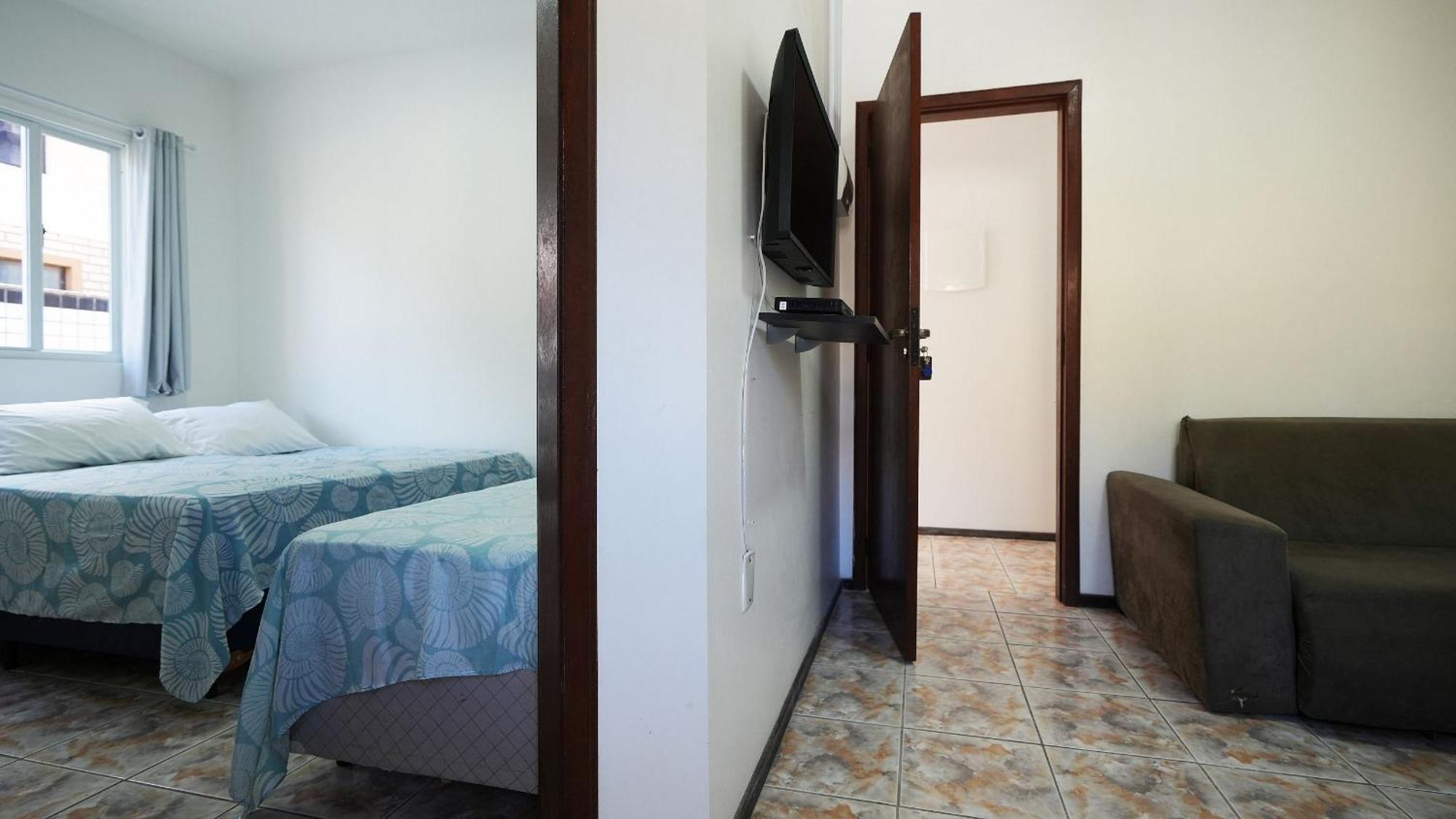 Residencial Adolfo - Mestre Naro بومبينهاس المظهر الخارجي الصورة