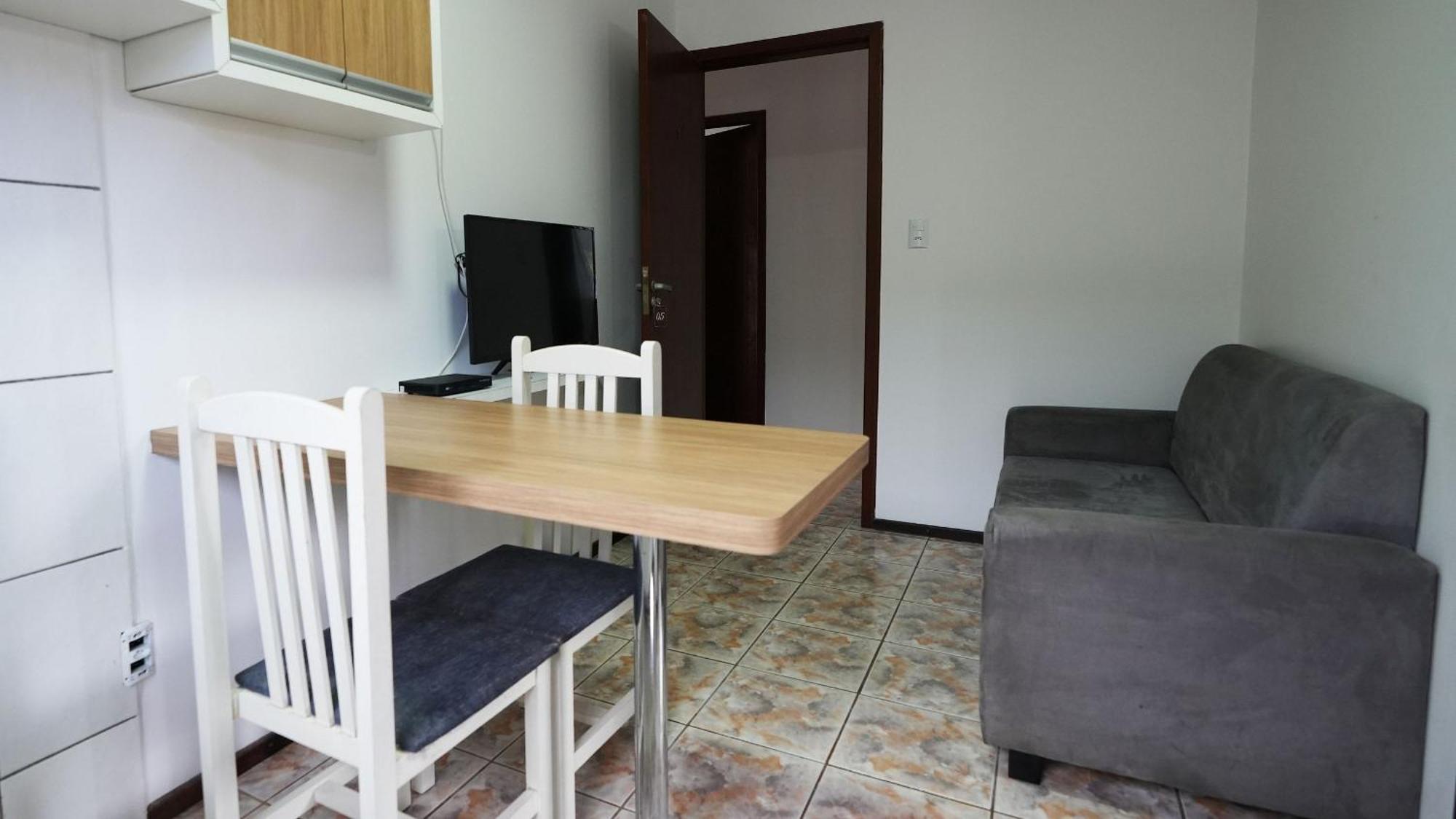 Residencial Adolfo - Mestre Naro بومبينهاس المظهر الخارجي الصورة